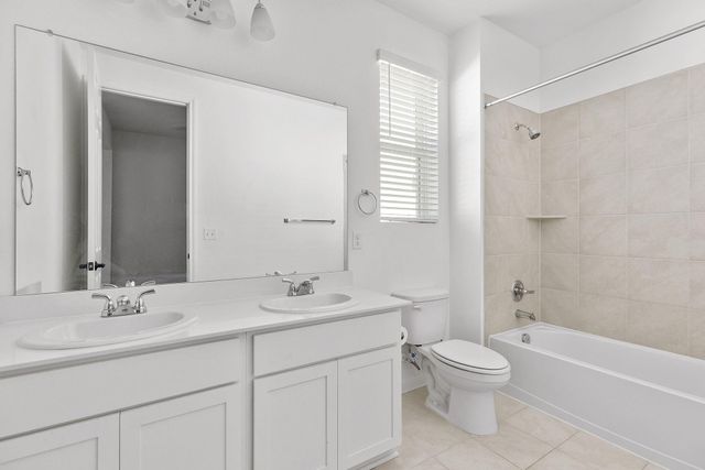 612 Seabiscuit DR, Jarrell, TX 76537