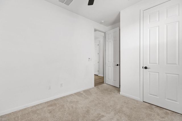 612 Seabiscuit DR, Jarrell, TX 76537