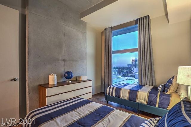 353 East Bonneville Avenue 1002, Las Vegas, NV 89101