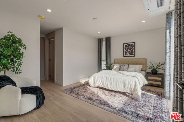 127 Plymouth Street, Inglewood, CA 90302