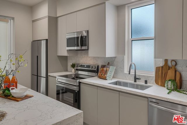 127 Plymouth Street, Inglewood, CA 90302