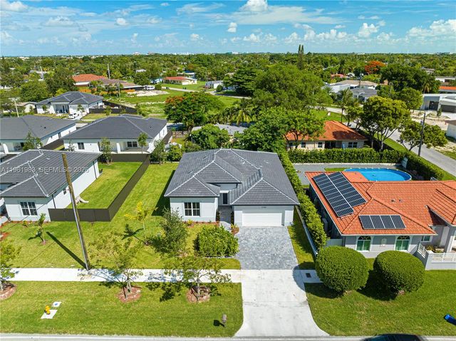 21326 Old Cutler Rd, Cutler Bay, FL 33189