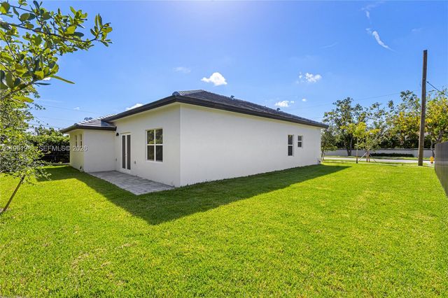 21326 Old Cutler Rd, Cutler Bay, FL 33189