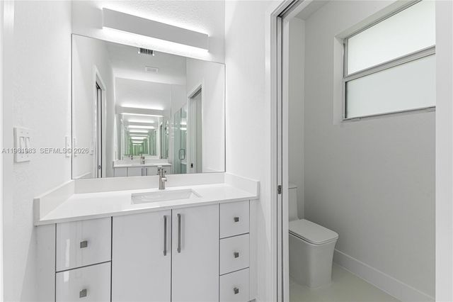 21326 Old Cutler Rd, Cutler Bay, FL 33189