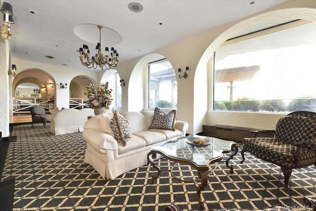 18-15 215th Street 4L, Bayside, NY 11360