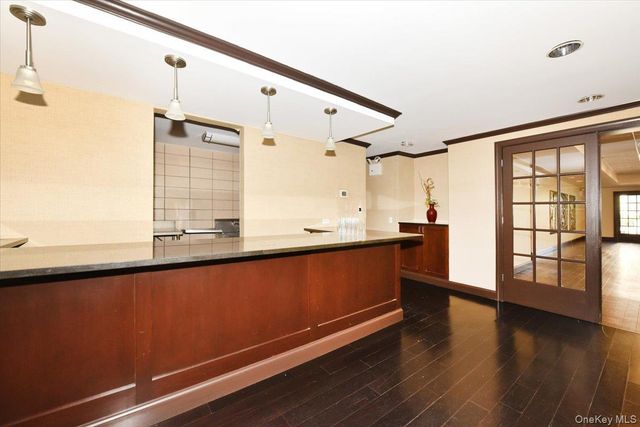 18-15 215th Street 4L, Bayside, NY 11360