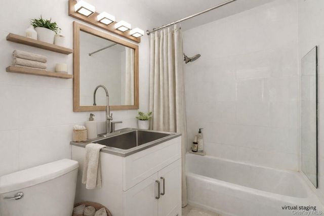 18-15 215th Street 4L, Bayside, NY 11360