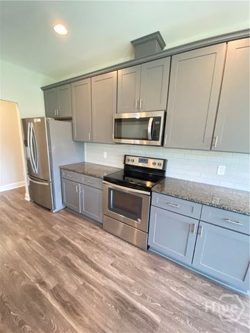 170 Whitaker Way N, Richmond Hill, GA 31324