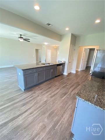 170 Whitaker Way N, Richmond Hill, GA 31324