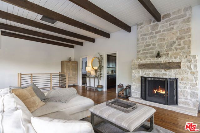 19901 Grand View Drive, Topanga (los Angeles), CA 90290