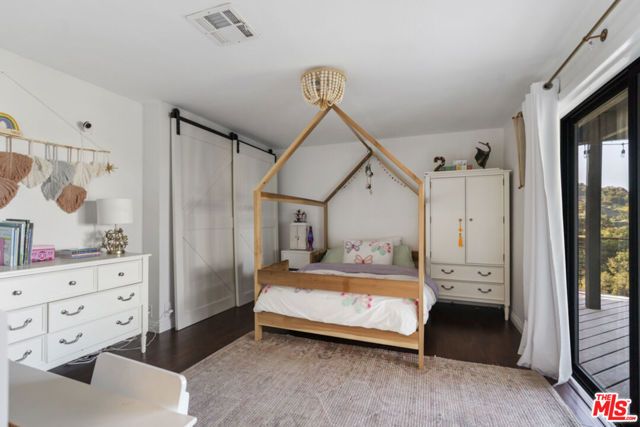 19901 Grand View Drive, Topanga (los Angeles), CA 90290