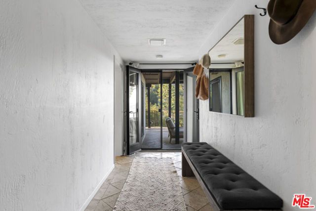 19901 Grand View Drive, Topanga (los Angeles), CA 90290