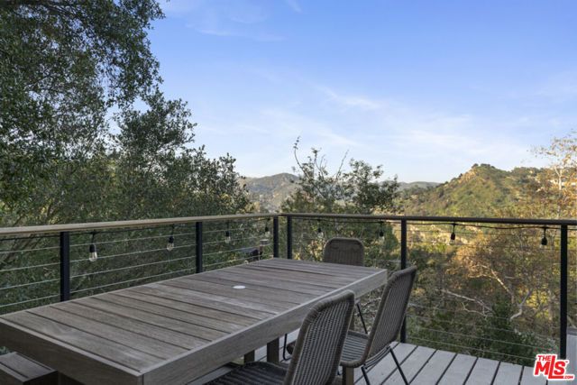19901 Grand View Drive, Topanga (los Angeles), CA 90290