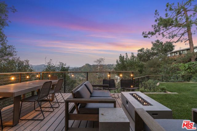 19901 Grand View Drive, Topanga (los Angeles), CA 90290