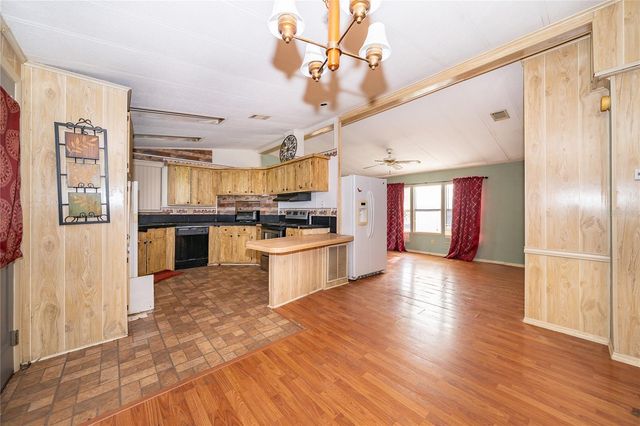 2733 CRANMOOR DRIVE, Kissimmee, FL 34758