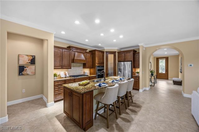 7211 Live Oak DR, Naples, FL 34114