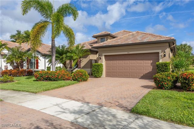 7211 Live Oak DR, Naples, FL 34114
