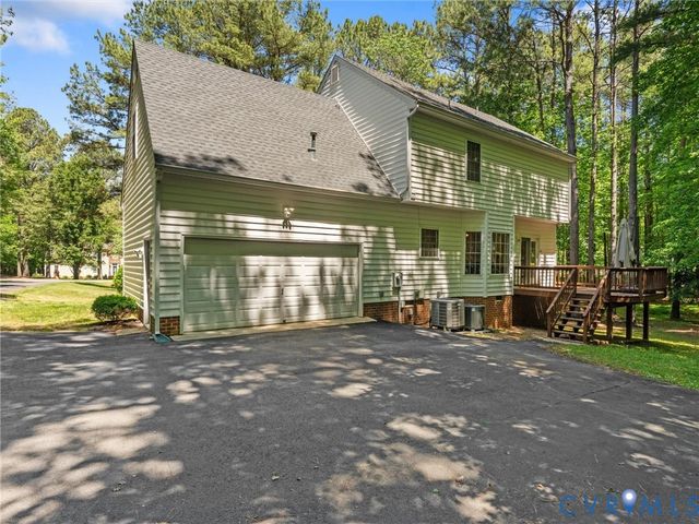 8607 Brechin Ln, Chesterfield, VA 23838