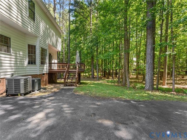 8607 Brechin Ln, Chesterfield, VA 23838