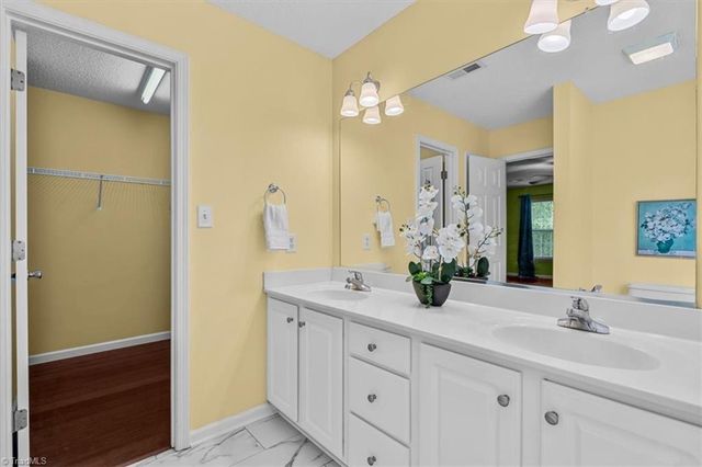 6400 Estes Court, Greensboro, NC 27410