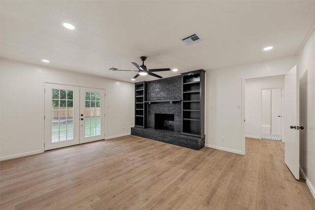 311 Arthur Street, Mcgregor, TX 76657