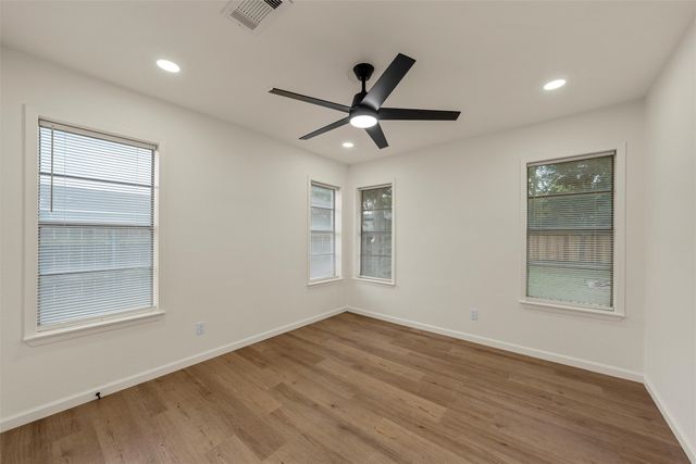 311 Arthur Street, Mcgregor, TX 76657