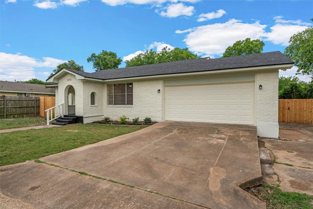 311 Arthur Street, Mcgregor, TX 76657