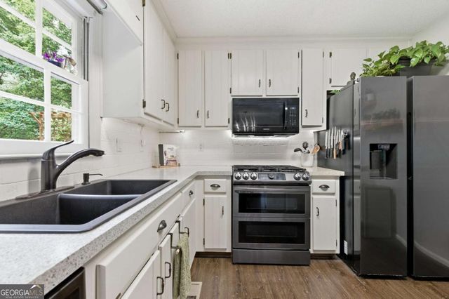4230 Hickory Point Drive, Canton, GA 30115
