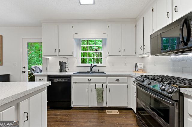 4230 Hickory Point Drive, Canton, GA 30115