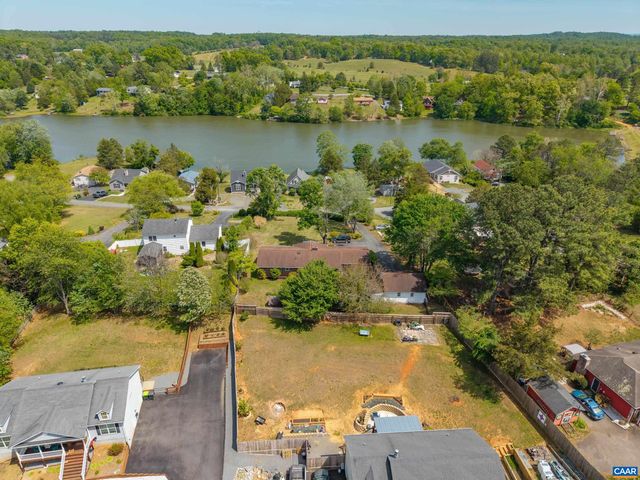 752 WESTWOOD RD, Stanardsville, VA 22973