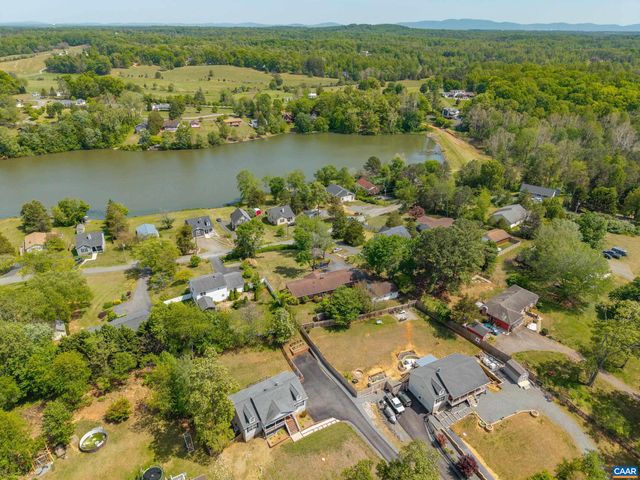 752 WESTWOOD RD, Stanardsville, VA 22973