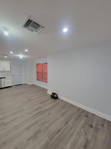 1809 NW 8th Place 1809, Fort Lauderdale, FL 33311