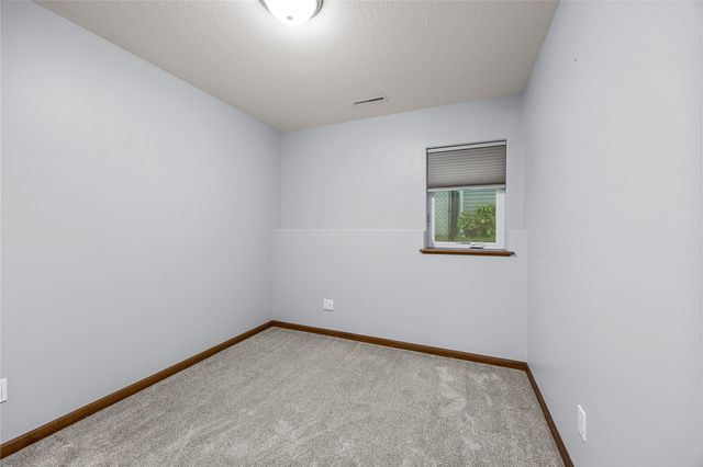 3355 Lennon Lane, Marion, IA 52302
