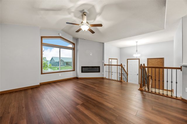 3355 Lennon Lane, Marion, IA 52302
