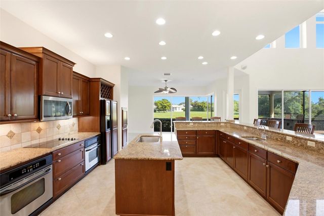 8417 LONE EAGLE WAY, Sarasota, FL 34241