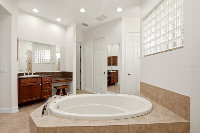 8417 LONE EAGLE WAY, Sarasota, FL 34241