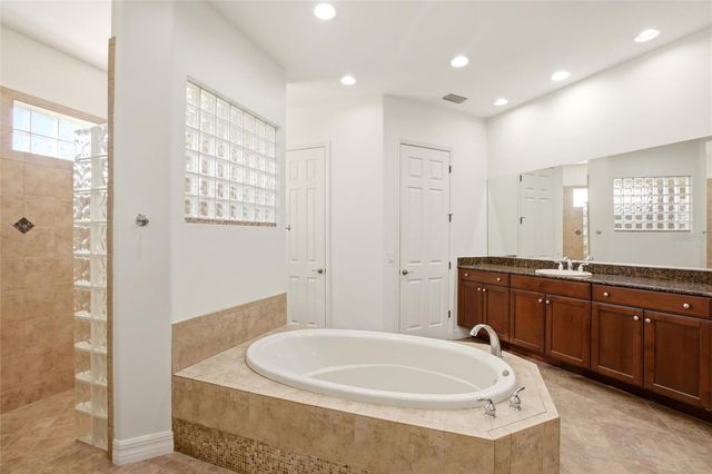 8417 LONE EAGLE WAY, Sarasota, FL 34241