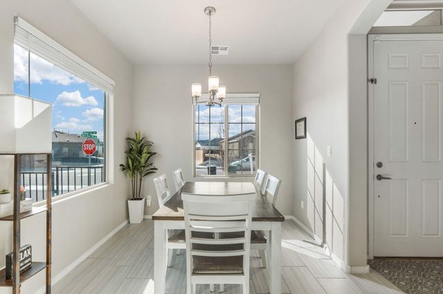 2380 Dover Drive NE, Rio Rancho, NM 87144