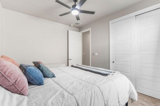 2380 Dover Drive NE, Rio Rancho, NM 87144