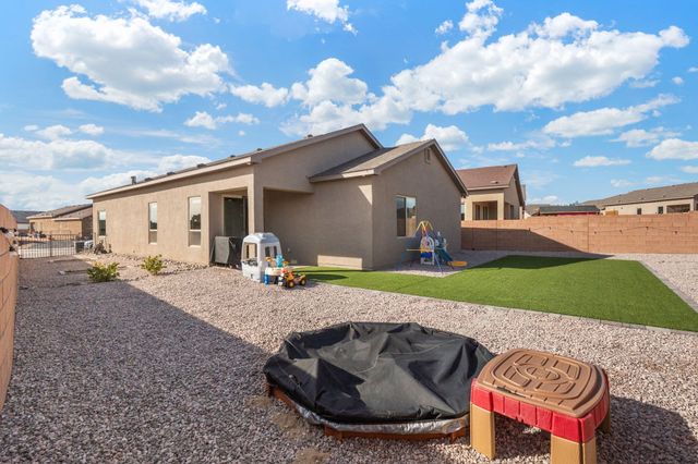 2380 Dover Drive NE, Rio Rancho, NM 87144