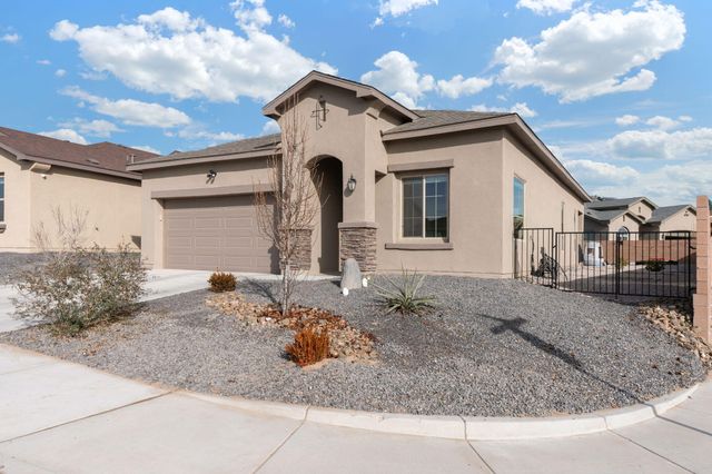 2380 Dover Drive NE, Rio Rancho, NM 87144