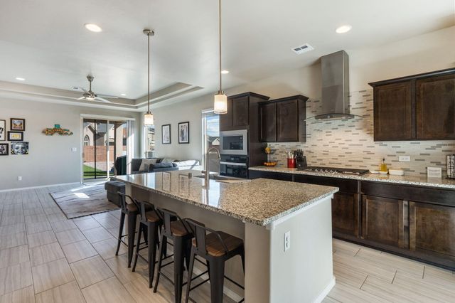 2380 Dover Drive NE, Rio Rancho, NM 87144