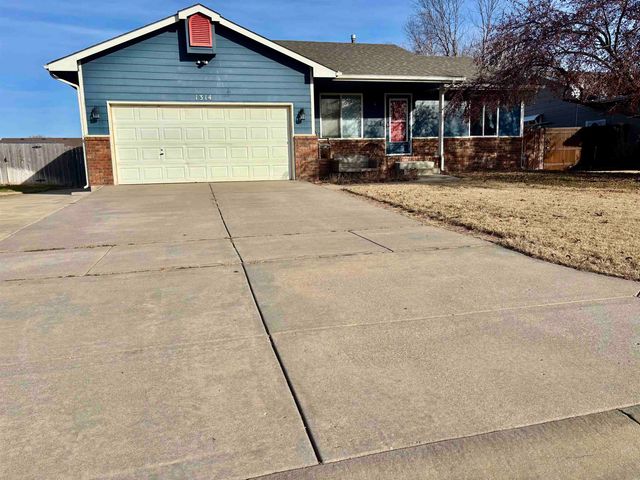 1314 E Hurley St, Haysville, KS 67060