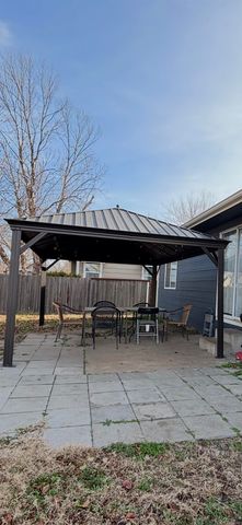 1314 E Hurley St, Haysville, KS 67060