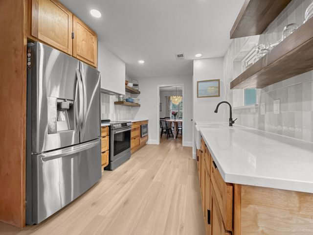 312 Meadowlark Drive, Richardson, TX 75080