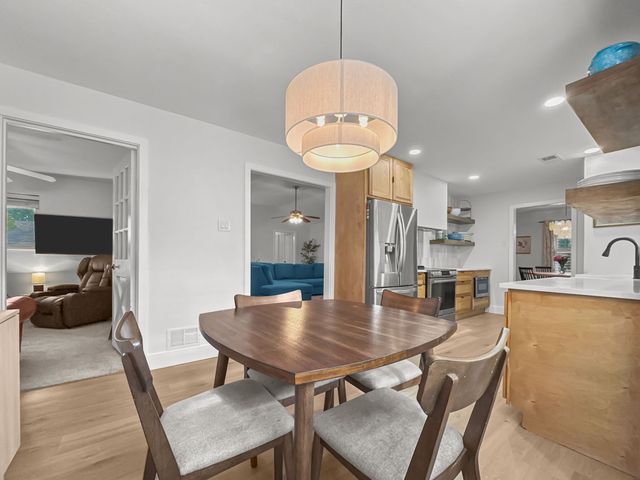 312 Meadowlark Drive, Richardson, TX 75080