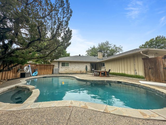 312 Meadowlark Drive, Richardson, TX 75080