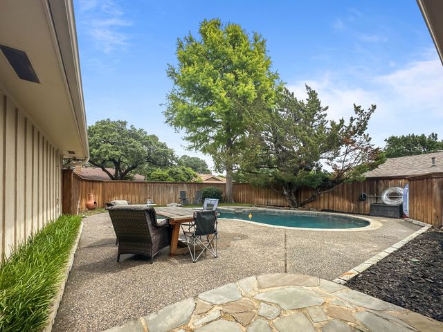 312 Meadowlark Drive, Richardson, TX 75080
