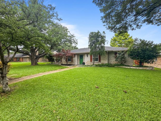 312 Meadowlark Drive, Richardson, TX 75080