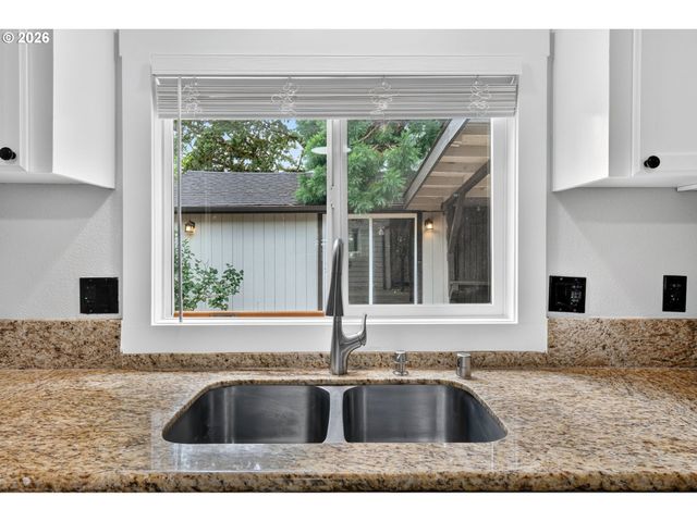 807 Se 4TH St, Battle Ground, WA 98604